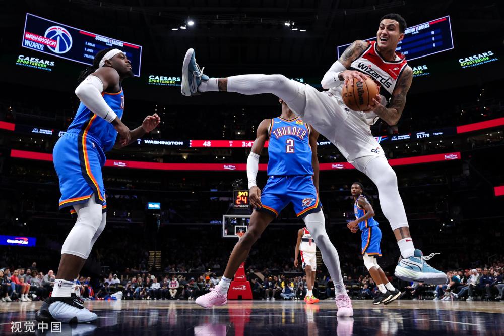 俱乐部的 俱乐部的